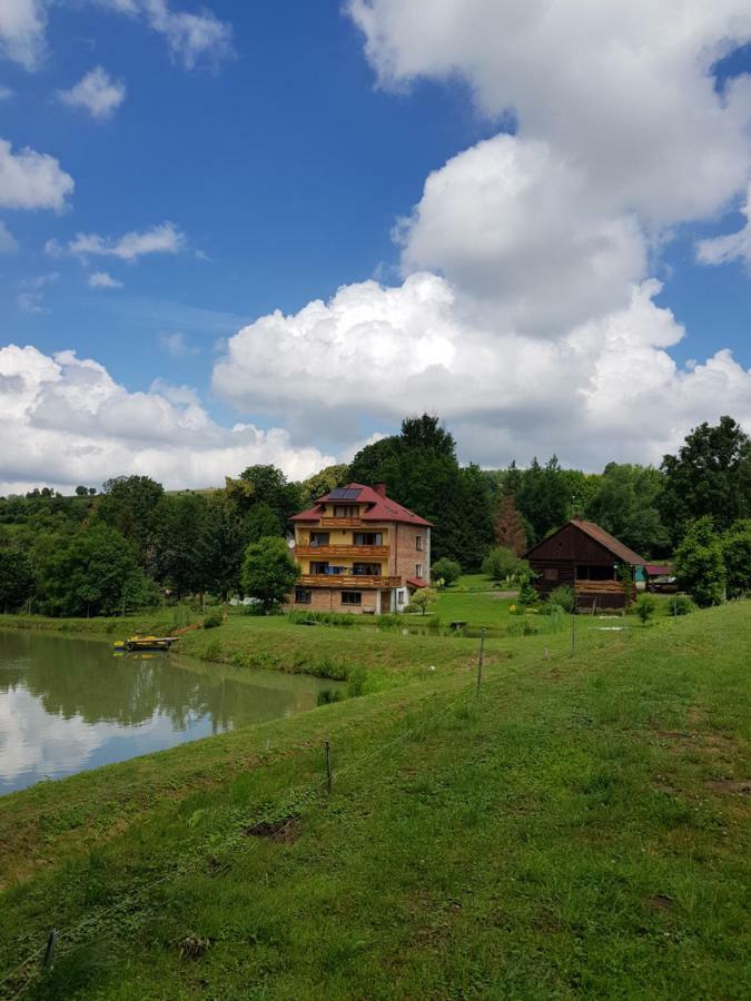 Na Stawach Casa de hóspedes Stryszow Exterior foto